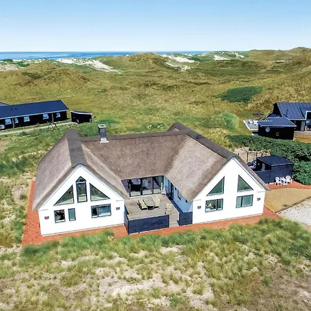 Holiday home Gorgeous In With House A Panoramic View
